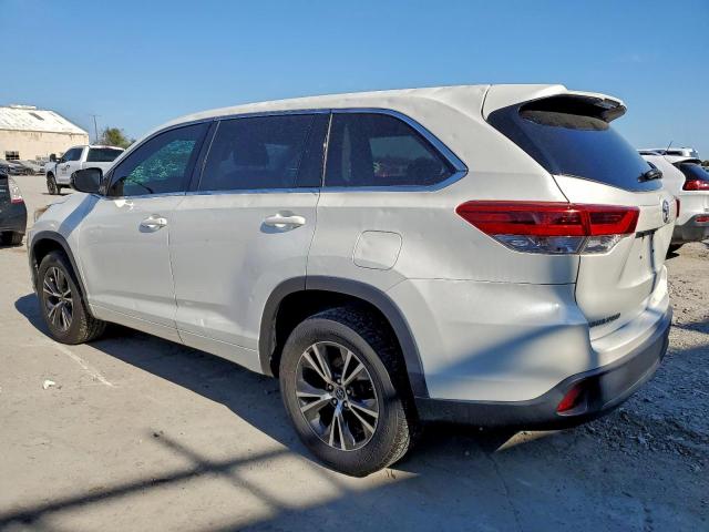 Toyota Highlander Le Image 4