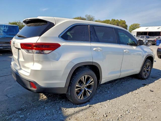 Toyota Highlander Le Image 7