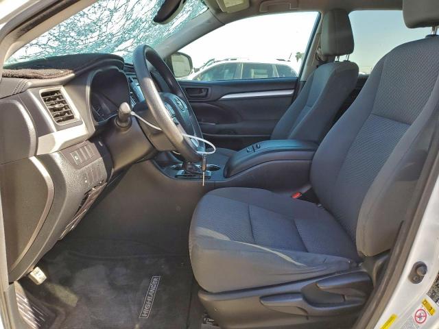 Toyota Highlander Le Image 6