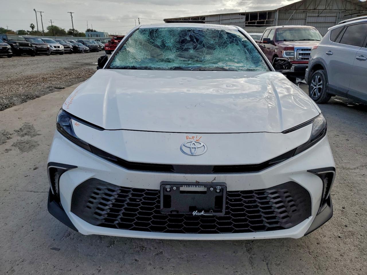 Toyota Camry Xse Image 10