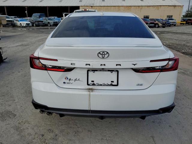 Toyota Camry Xse Image 11