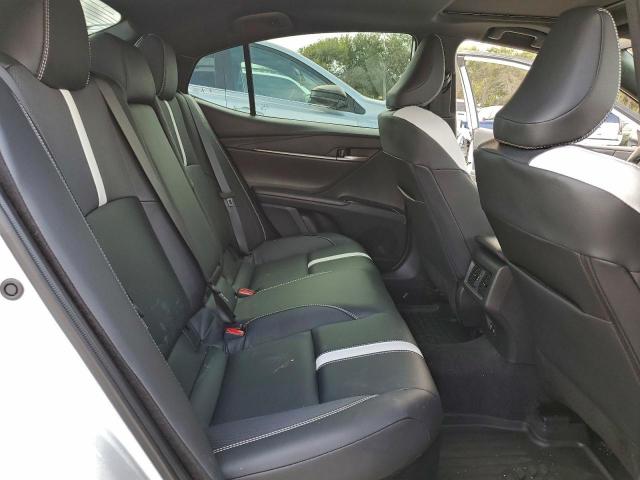 Toyota Camry Xse Image 12