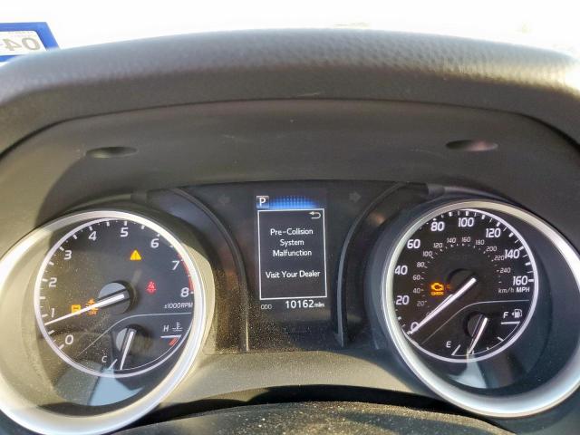 Toyota Camry Le Image 9