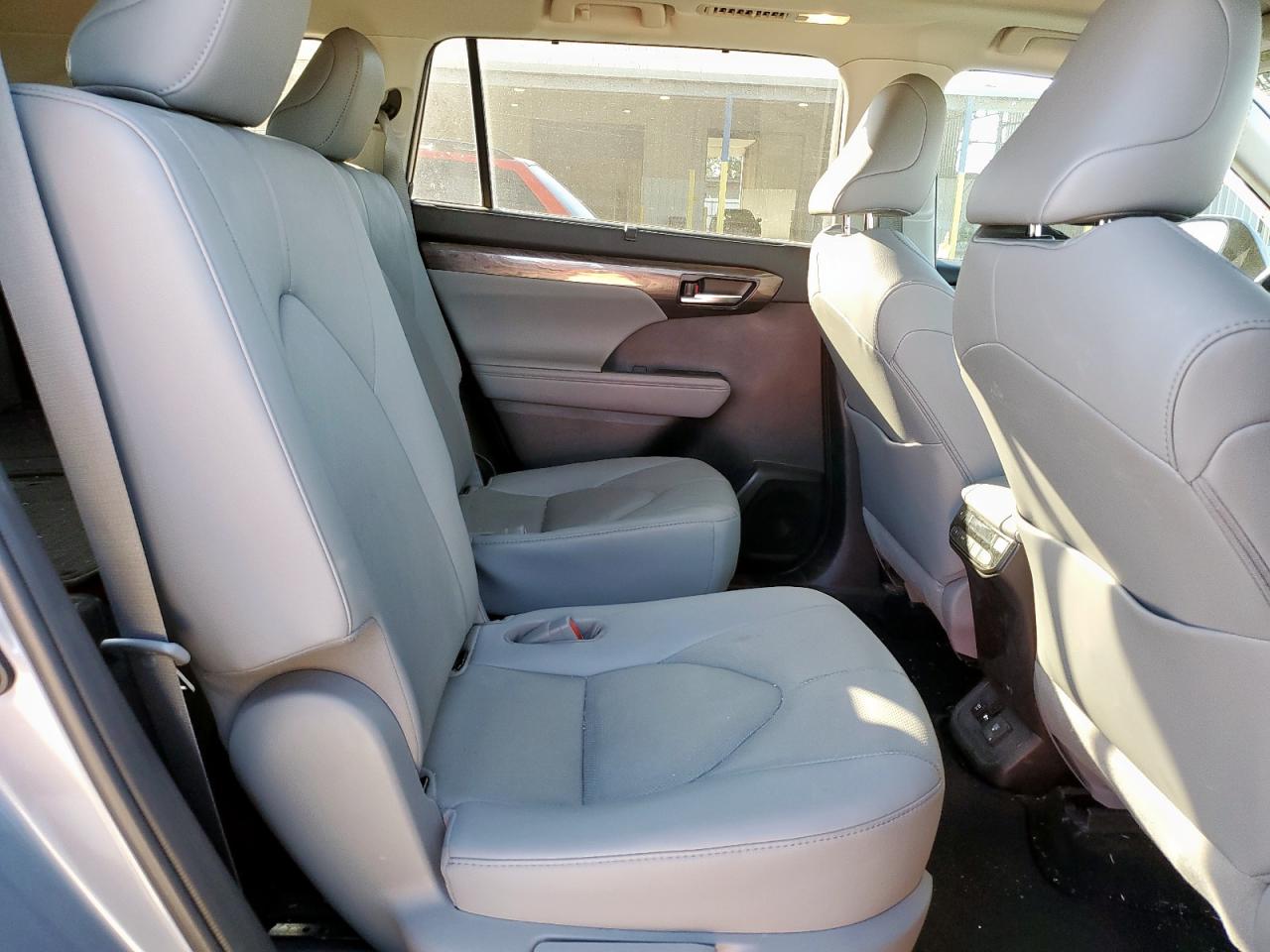 Toyota Highlander Platinum Image 11