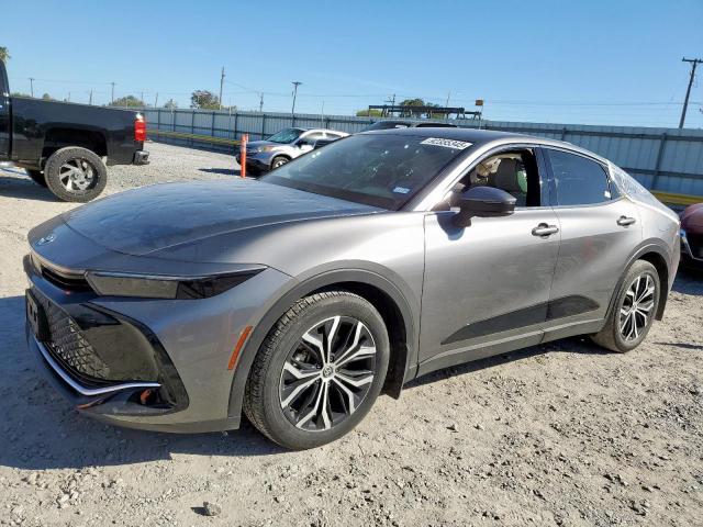  Salvage Toyota Crown Xle