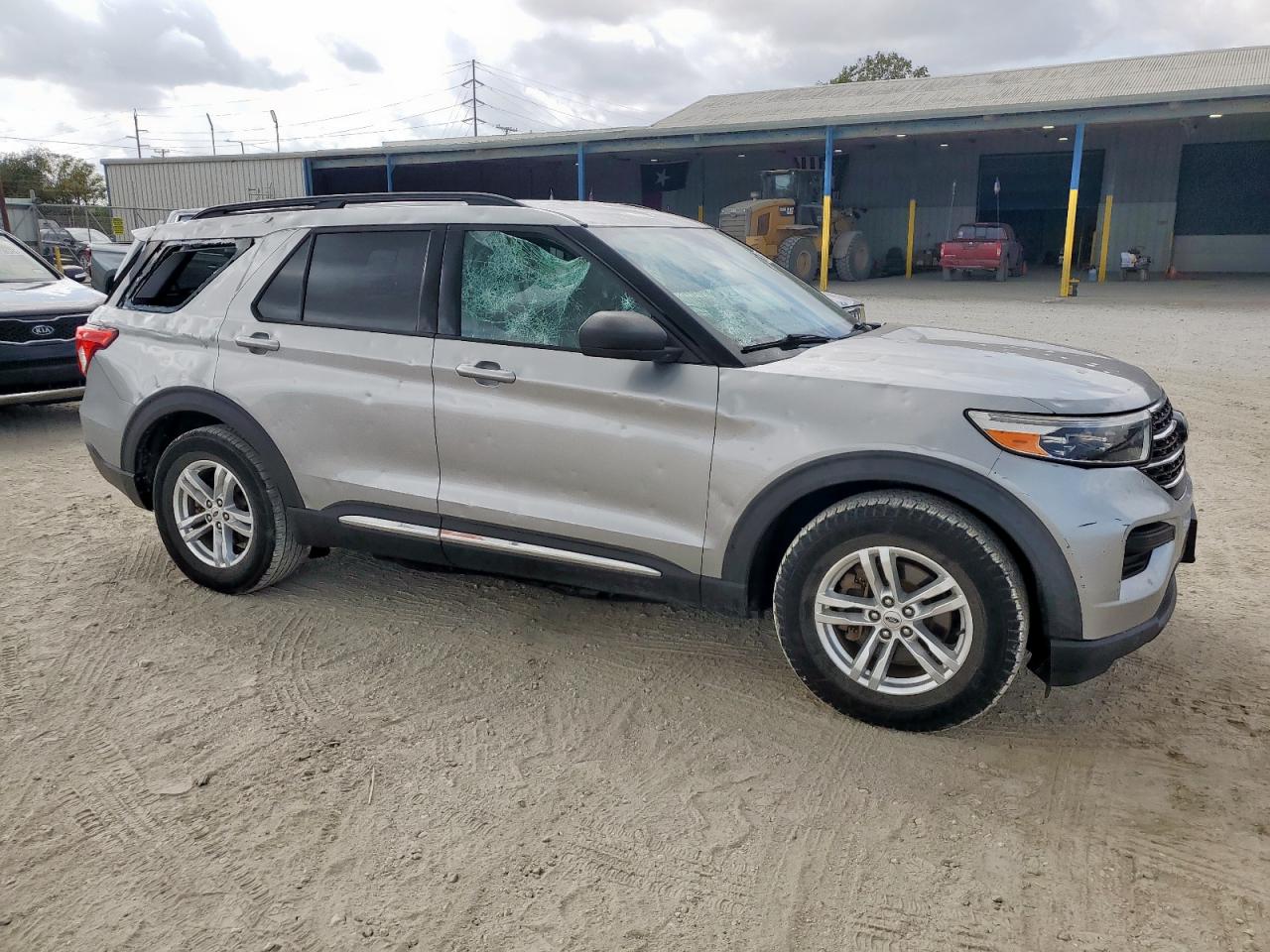 Ford Explorer Xlt Image 3