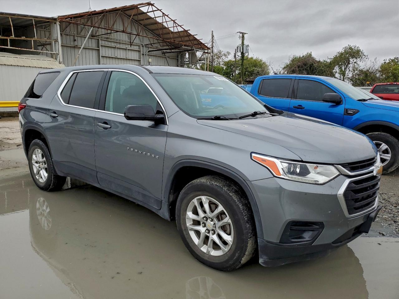 Chevrolet Traverse Ls Image 11