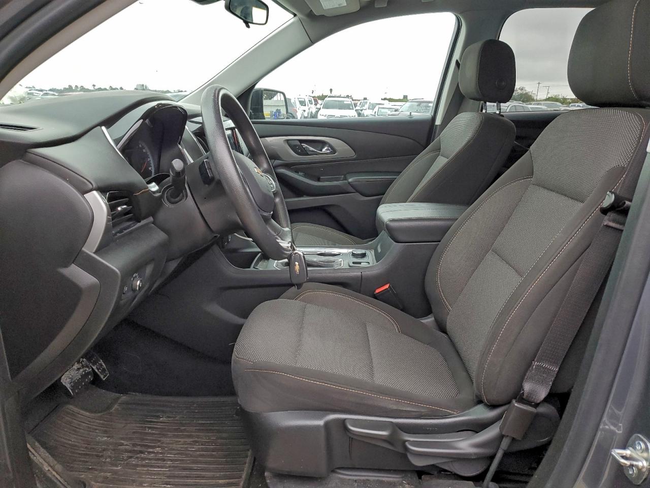 Chevrolet Traverse Ls Image 5