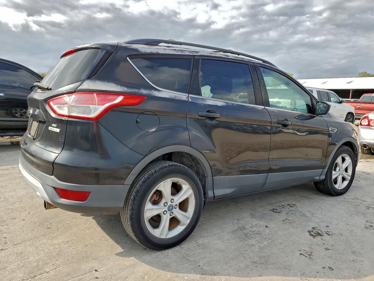 Ford Escape Se Image 2
