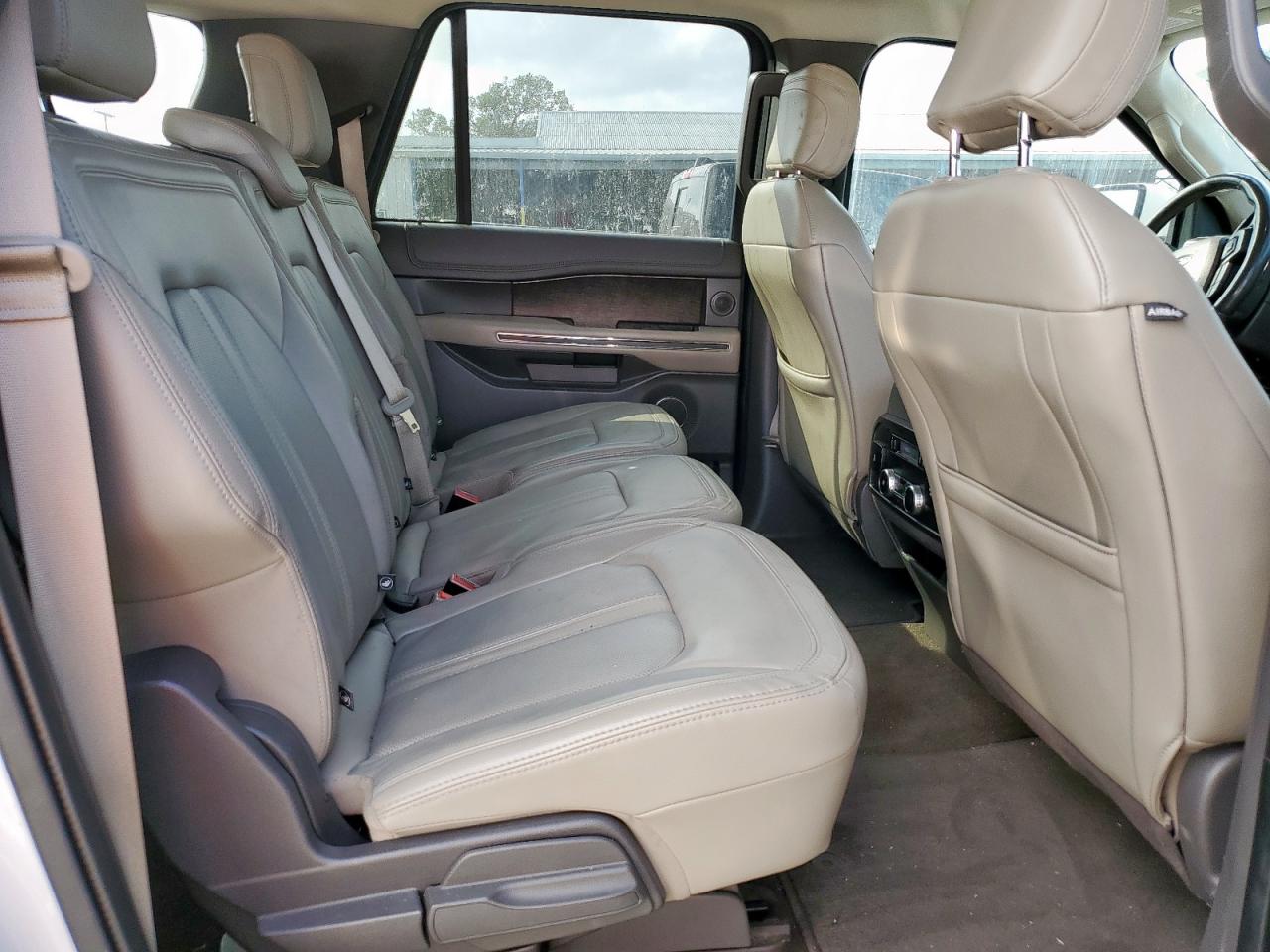 Ford Expedition Max Limited Image 11