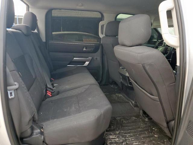 Toyota Tundra Crewmax Sr Image 11