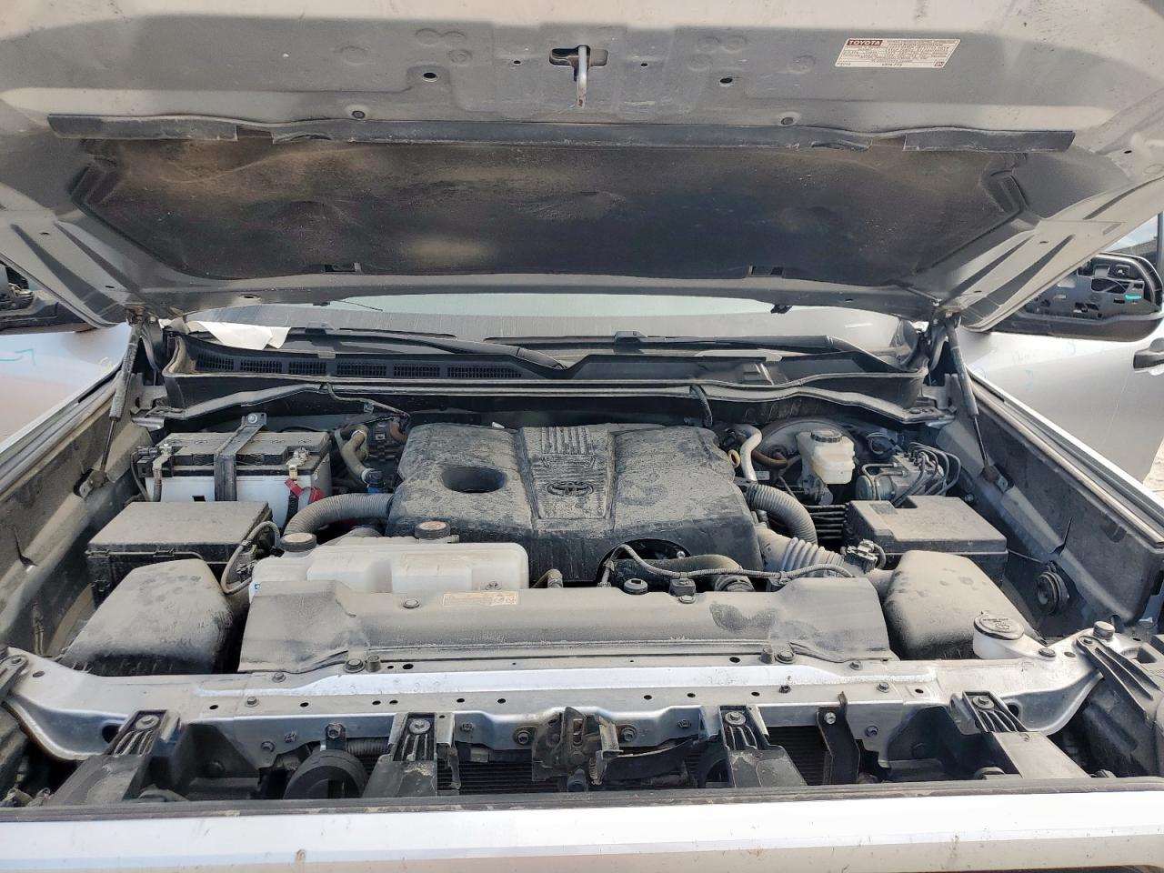 Toyota Tundra Crewmax Sr Image 12