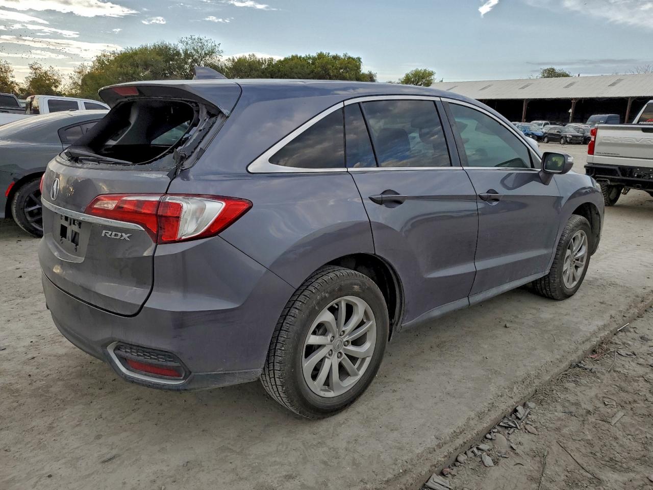 Acura RDX Image 12