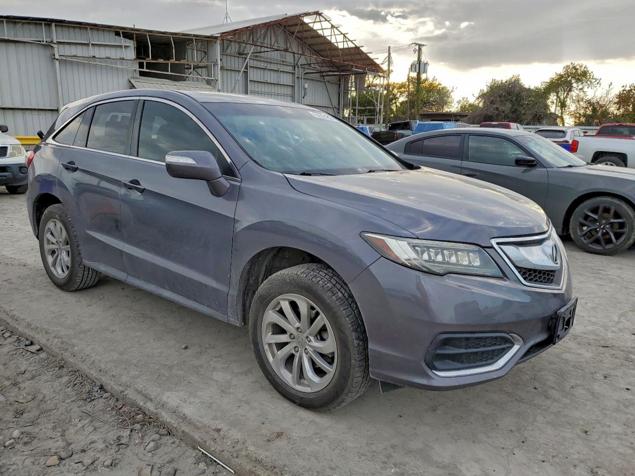 Acura RDX Image 4