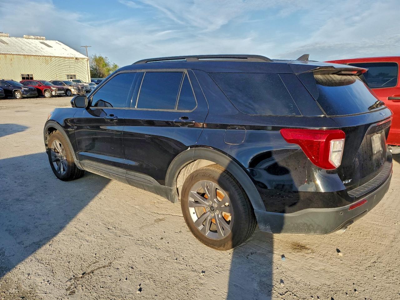 Ford Explorer Xlt Image 3