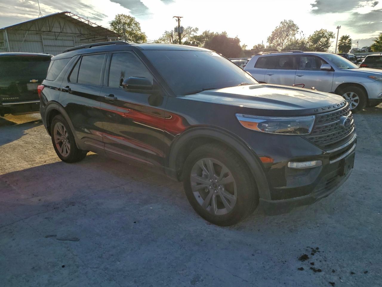 Ford Explorer Xlt Image 5