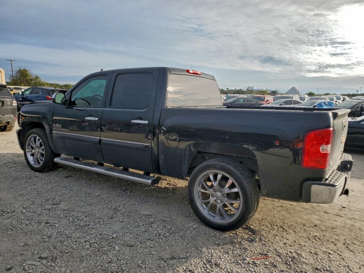 Chevrolet Silverado C1500 Lt Image 8