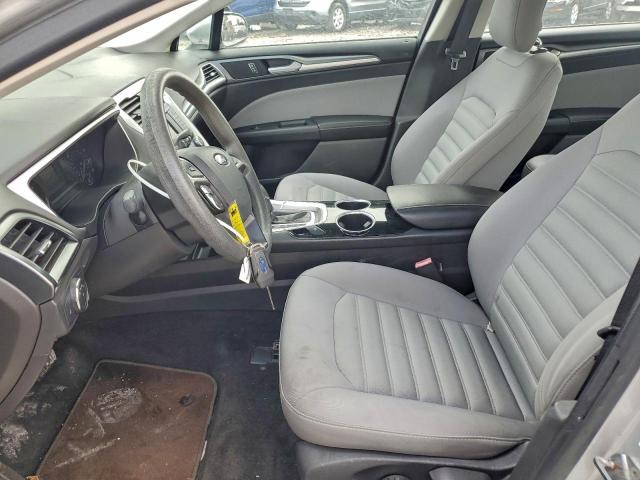 Ford Fusion S Image 9