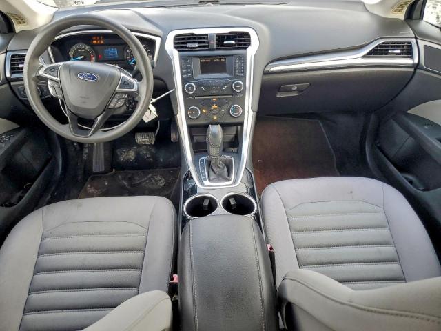 Ford Fusion S Image 4