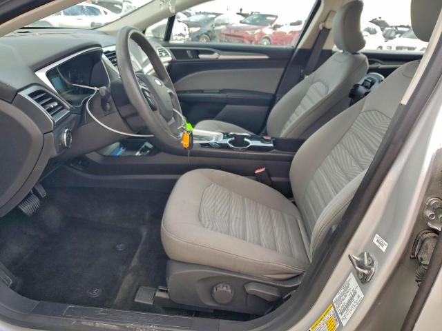 Ford Fusion S Image 6