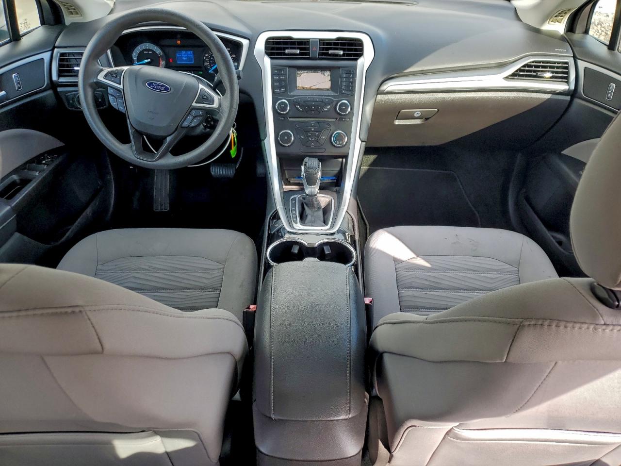 Ford Fusion S Image 12