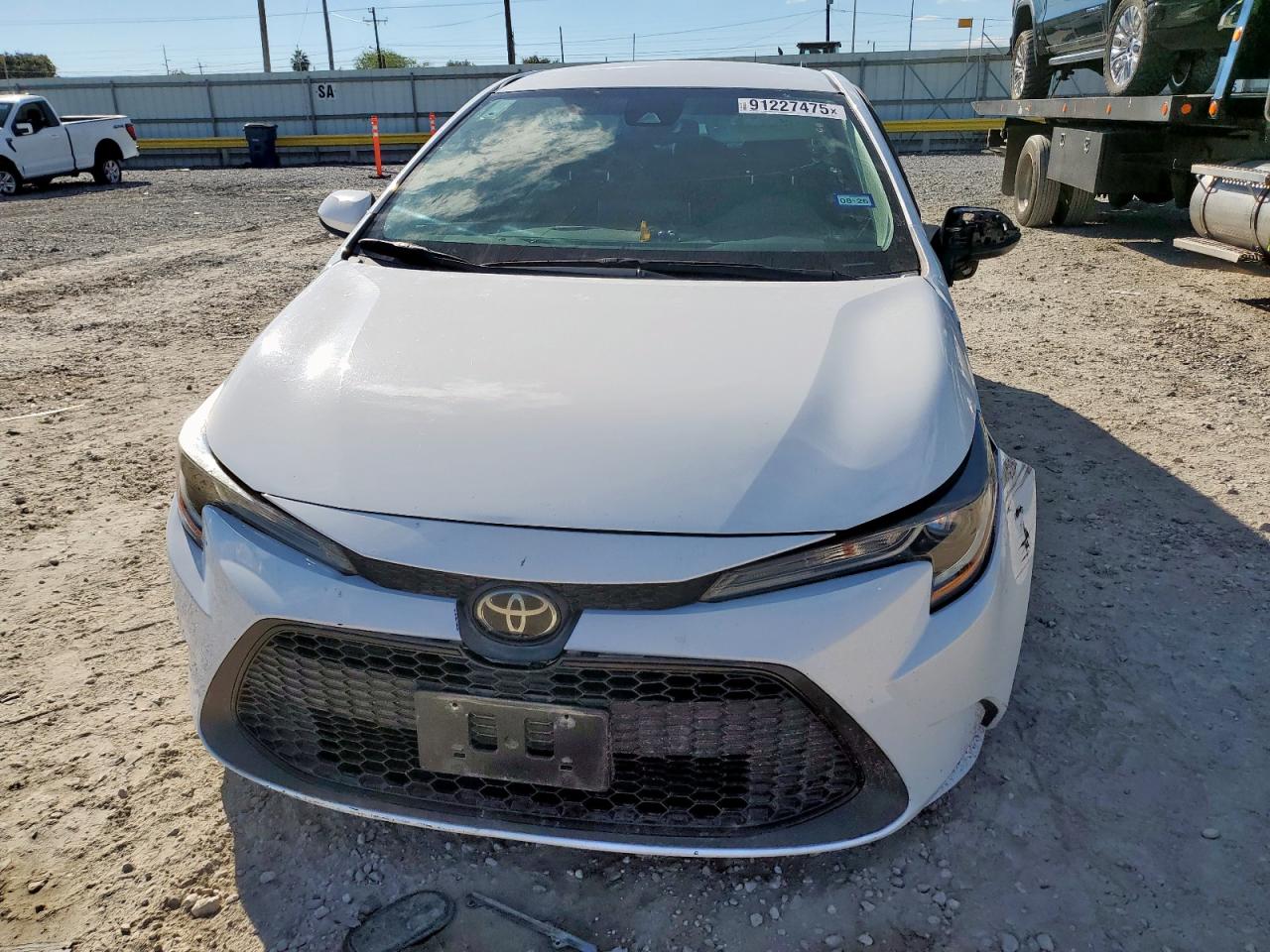 Toyota Corolla Le Image 8