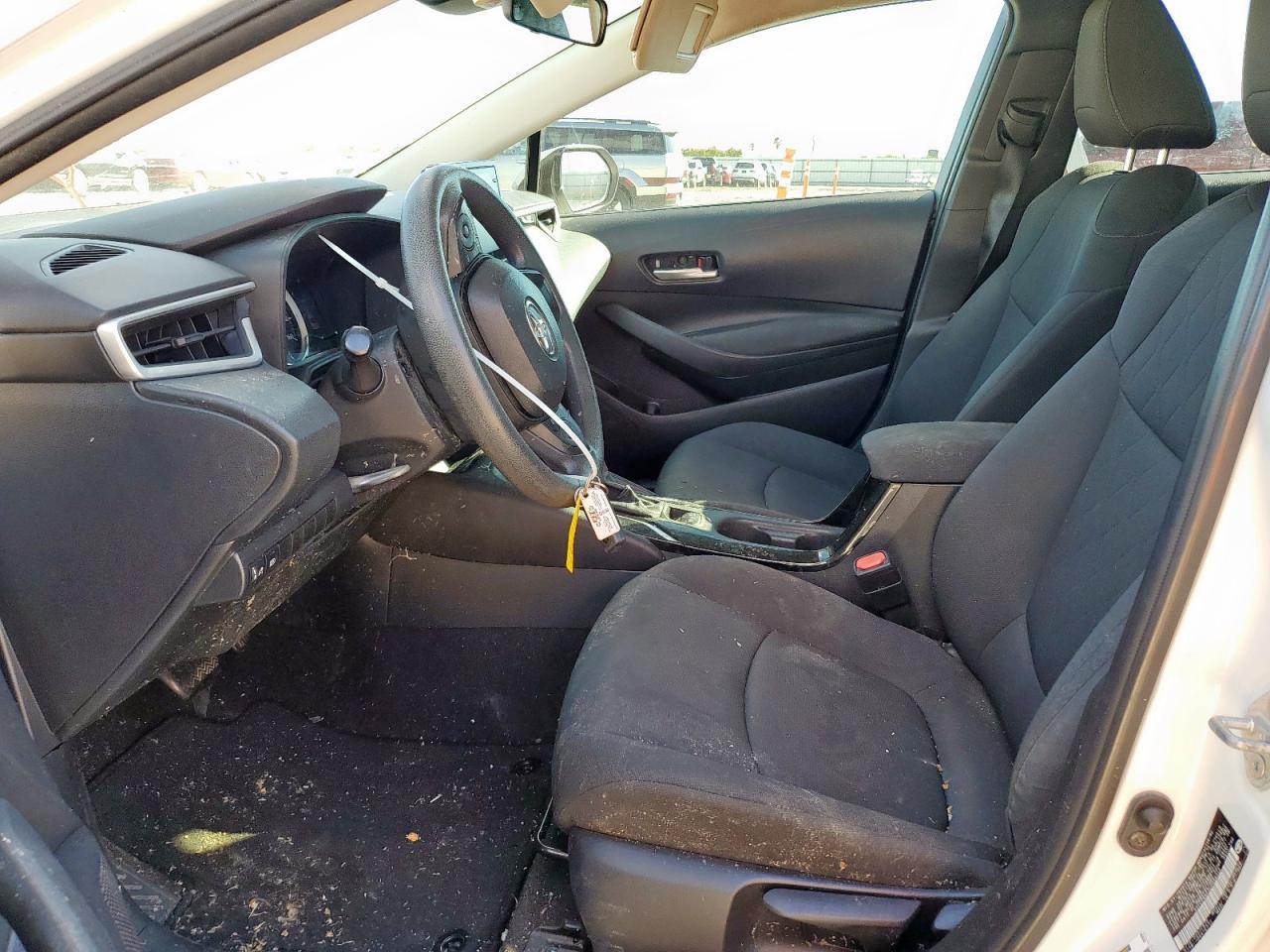 Toyota Corolla Le Image 5