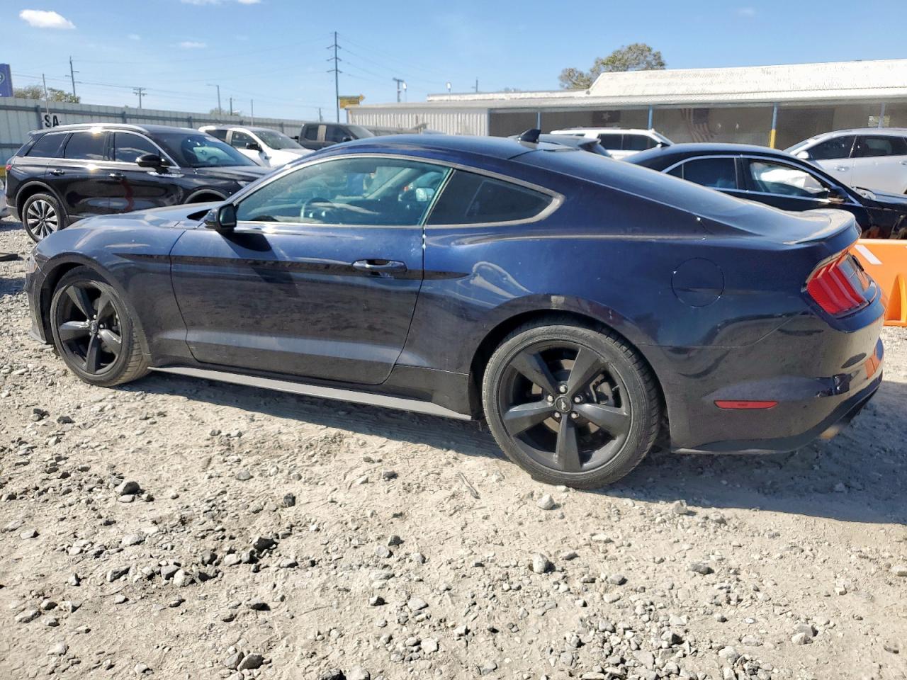 Ford Mustang Image 4