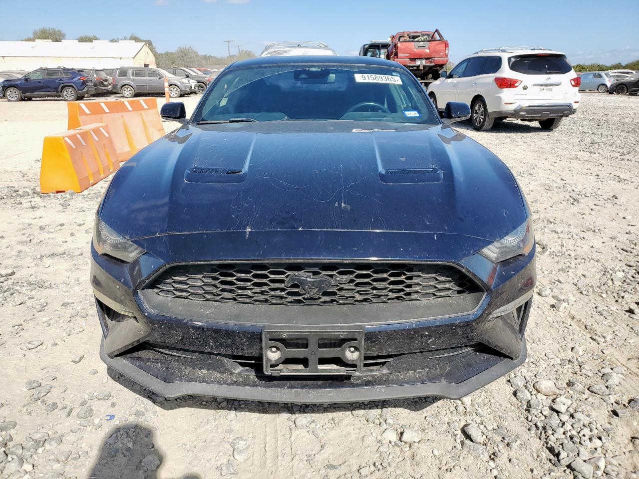 Ford Mustang Image 5