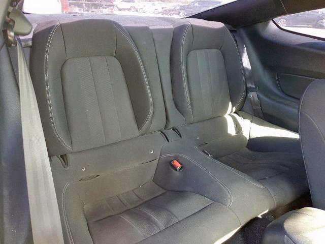 Ford Mustang Image 9