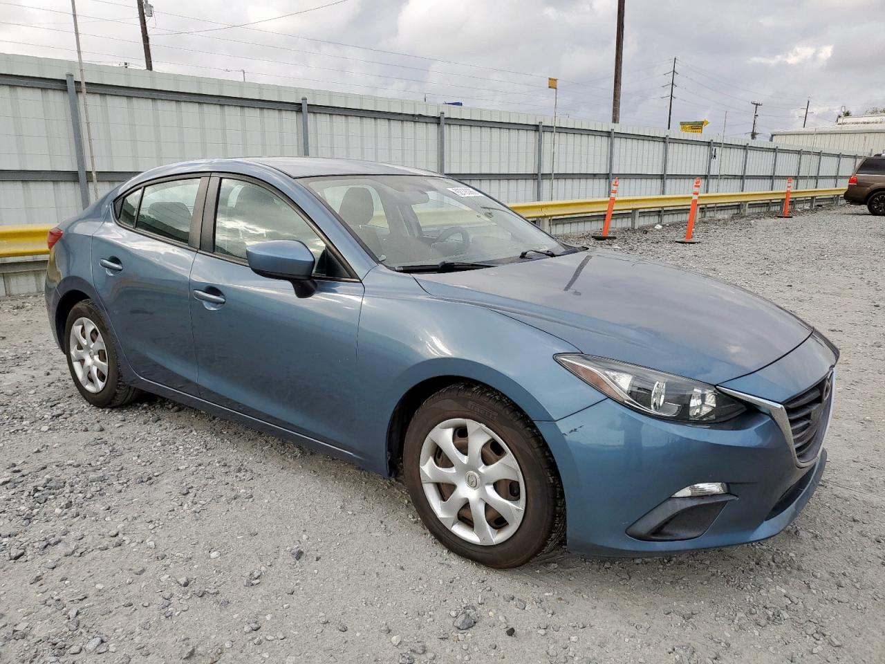 Mazda 3 Sport Image 2