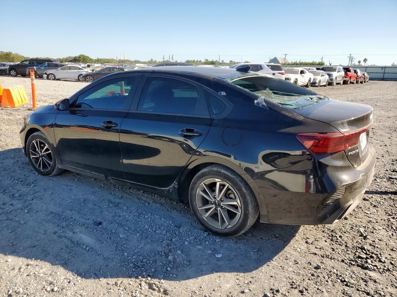 Kia Forte Fe Image 11