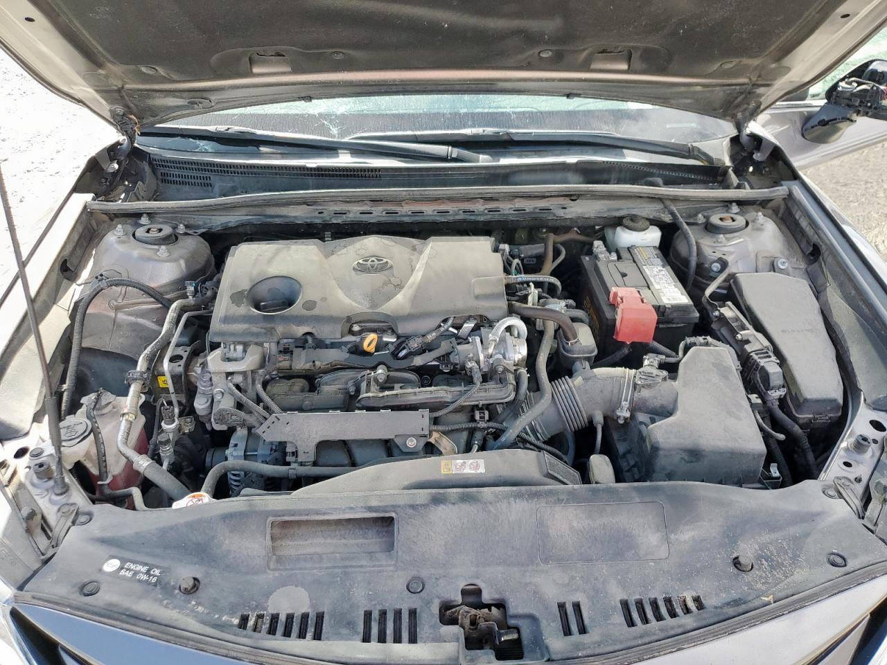 Toyota Camry Le Image 7