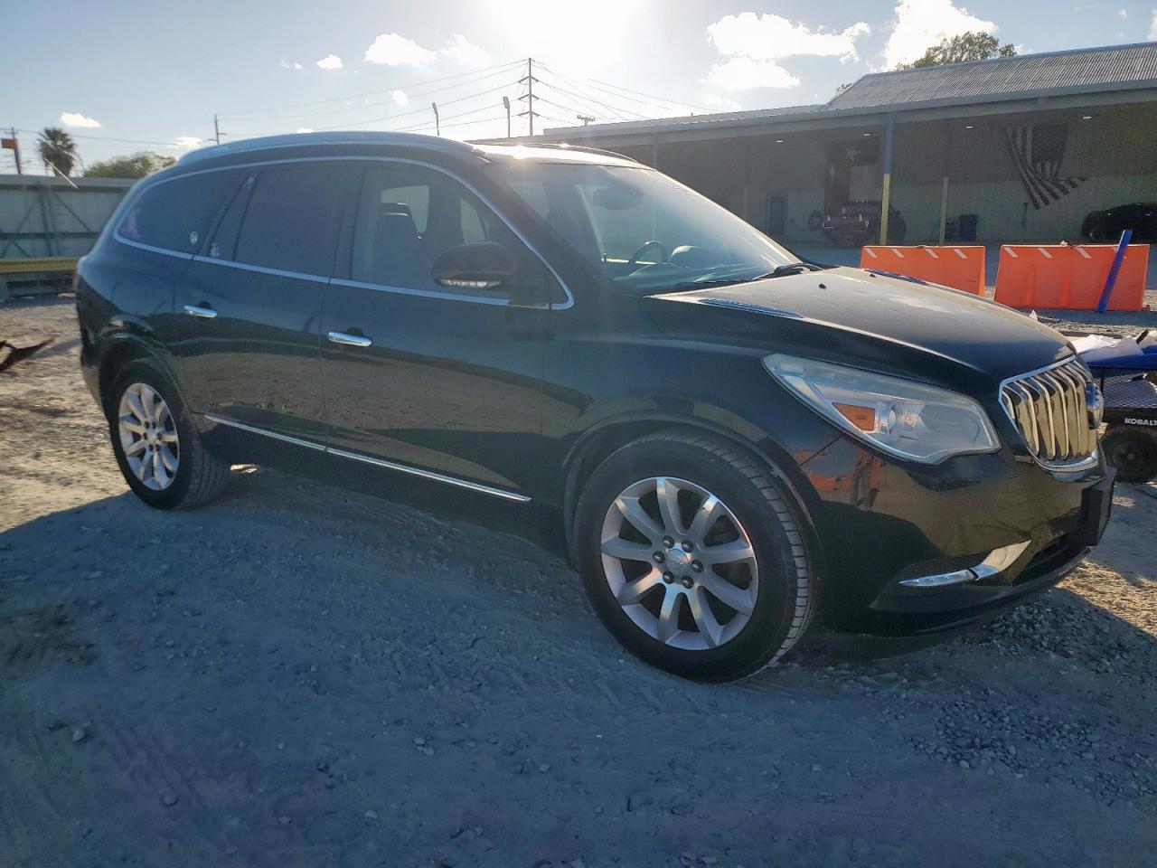 Buick Enclave Image 4