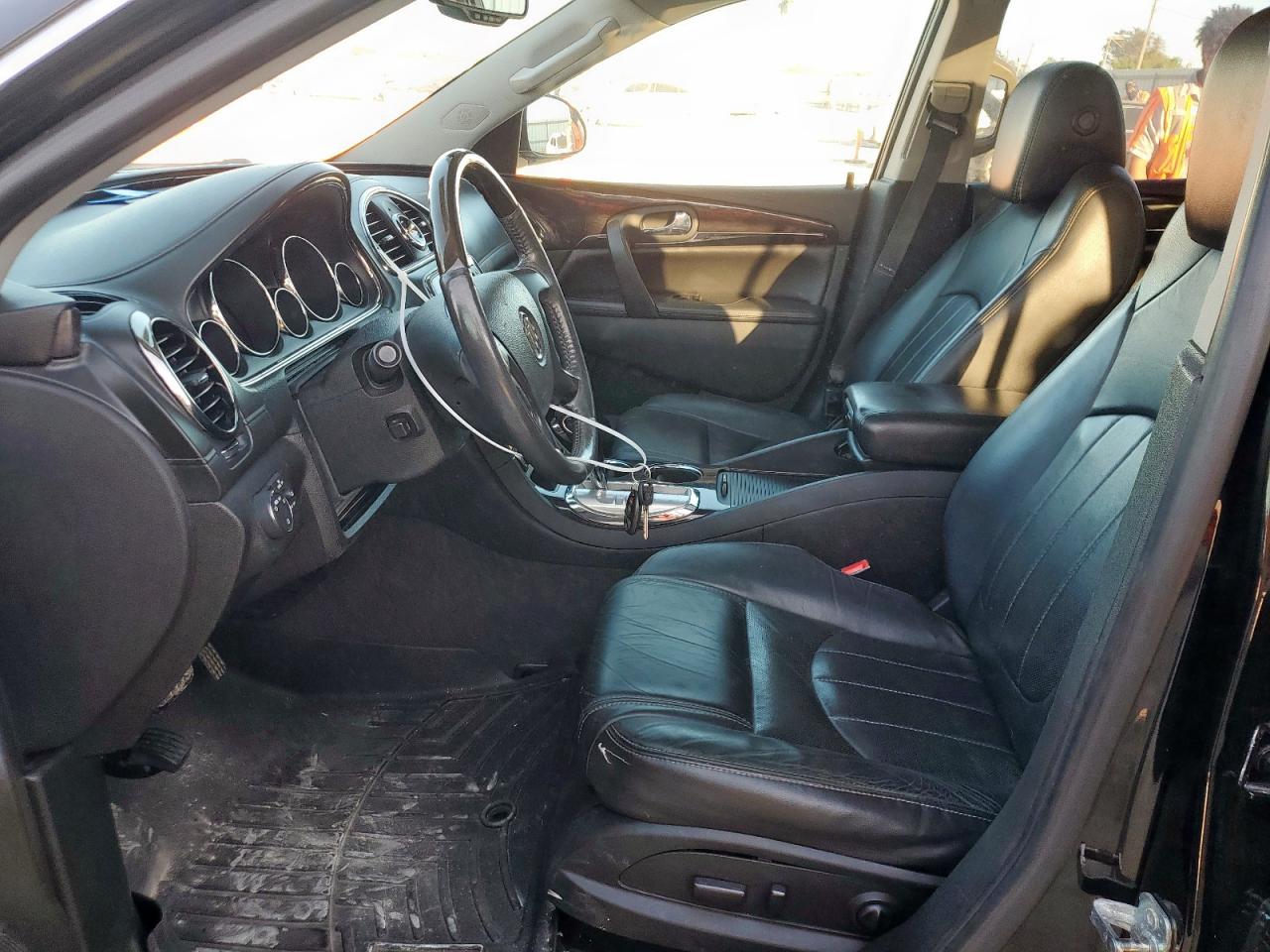 Buick Enclave Image 11