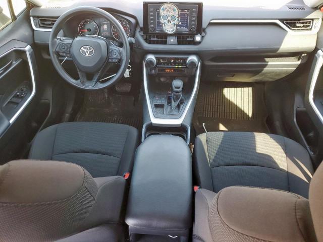 Toyota RAV4 Le Image 9