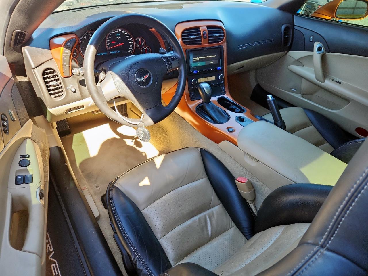 Chevrolet Corvette Image 11