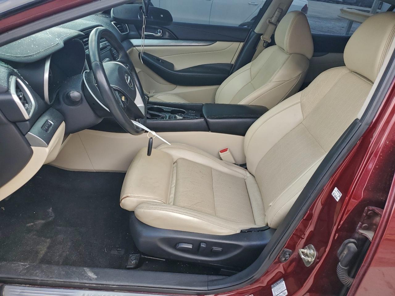 Nissan Maxima 3.5s Image 4