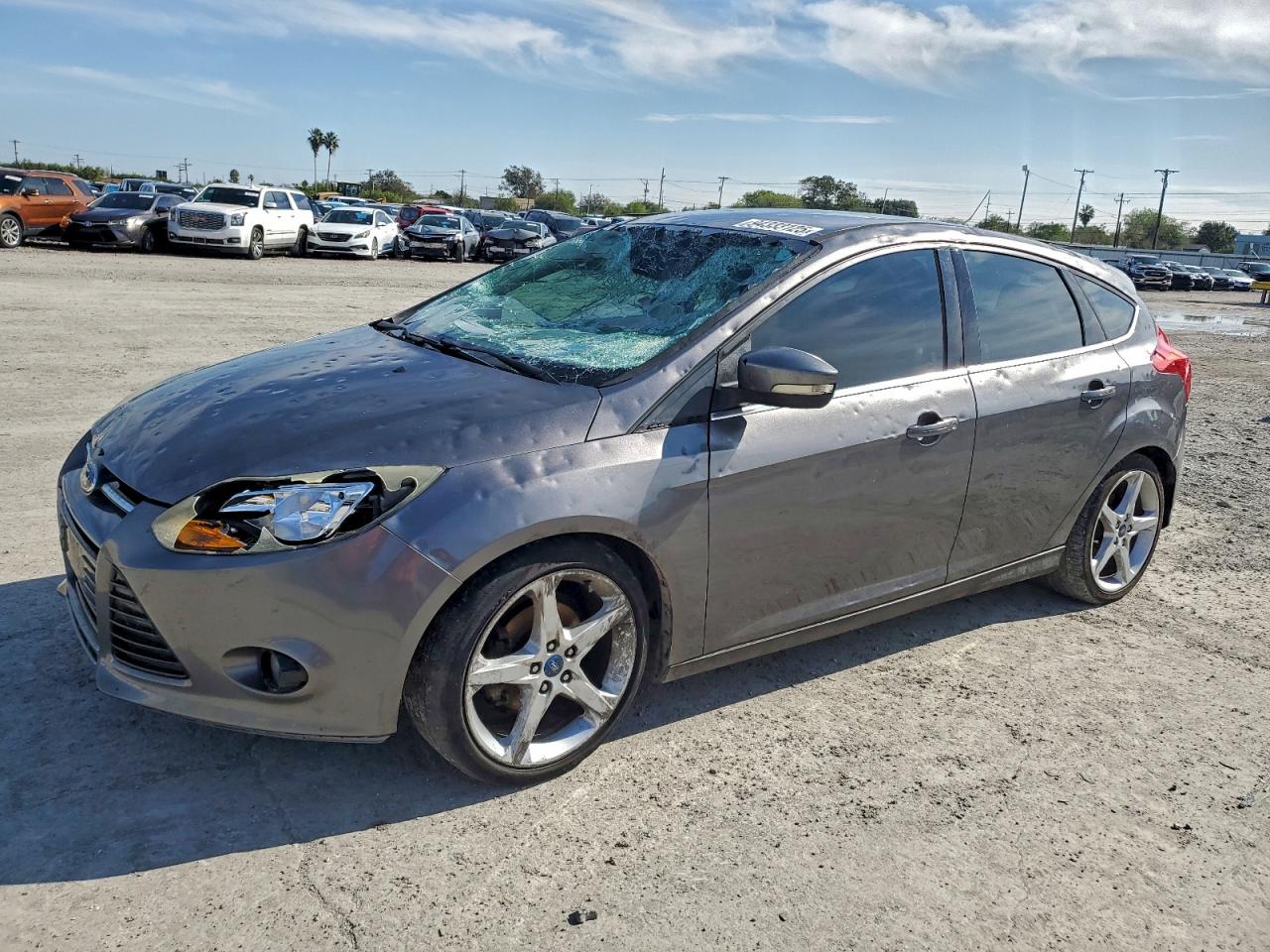 Ford Focus Titanium Image 1