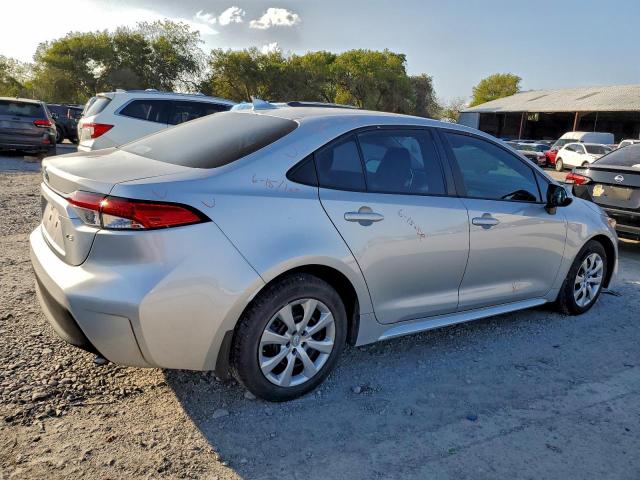 Toyota Corolla Le Image 4