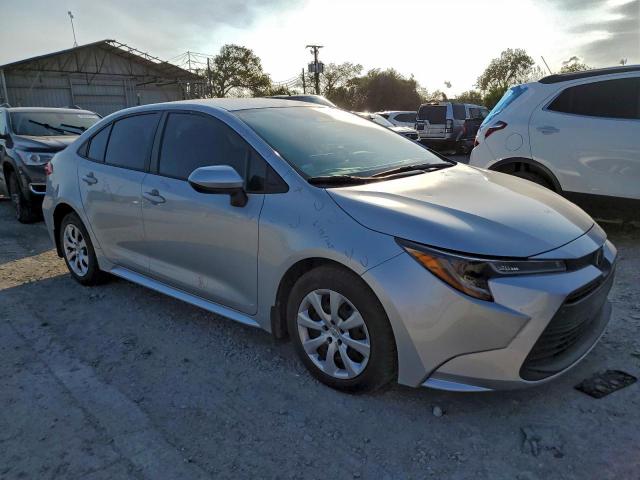 Toyota Corolla Le Image 10