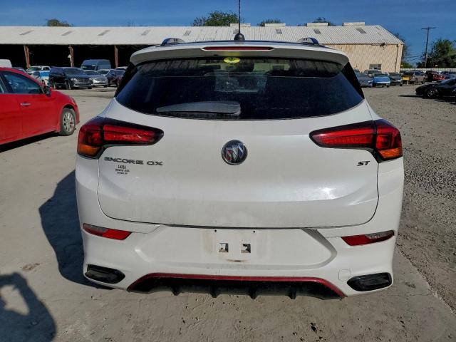 Buick Encore Essence Image 10