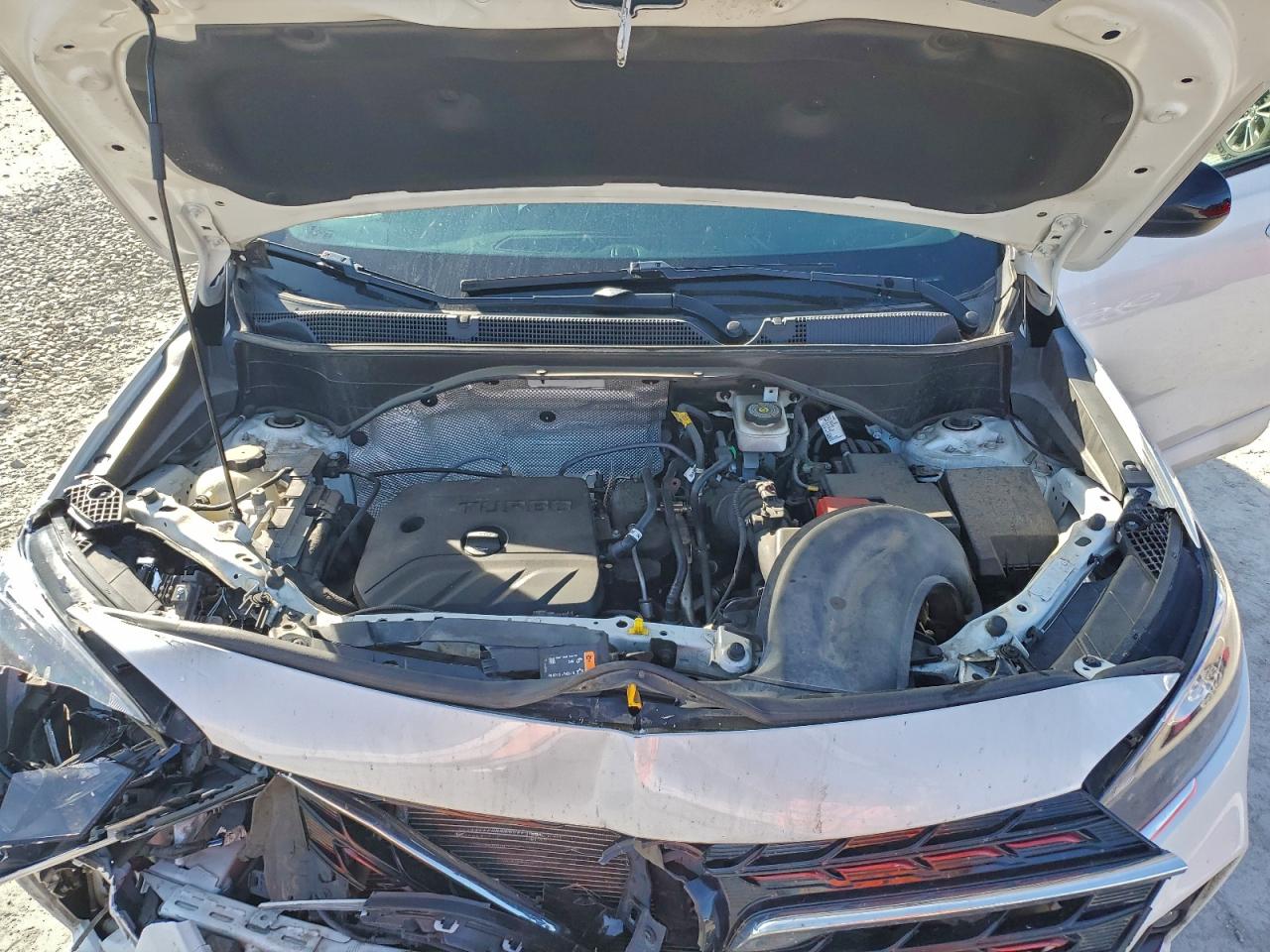 Buick Encore Essence Image 9