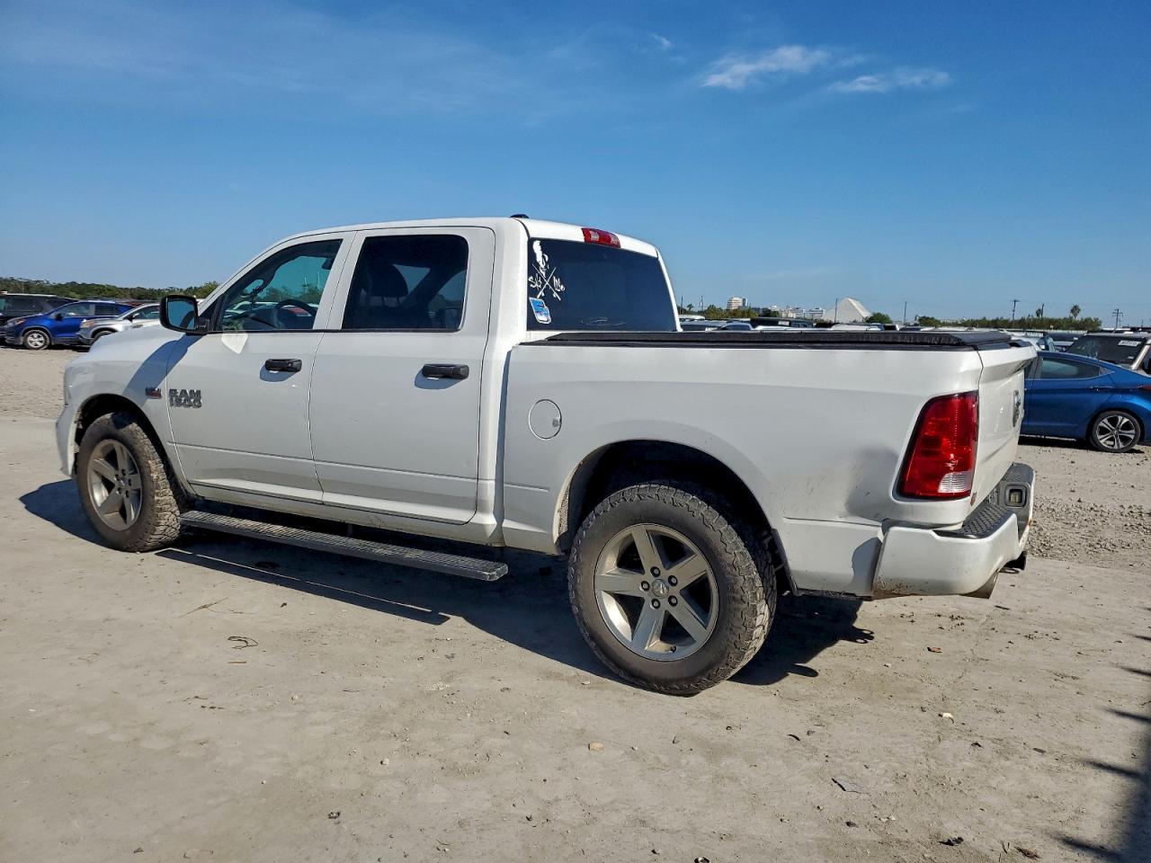 Ram 1500 St Image 12