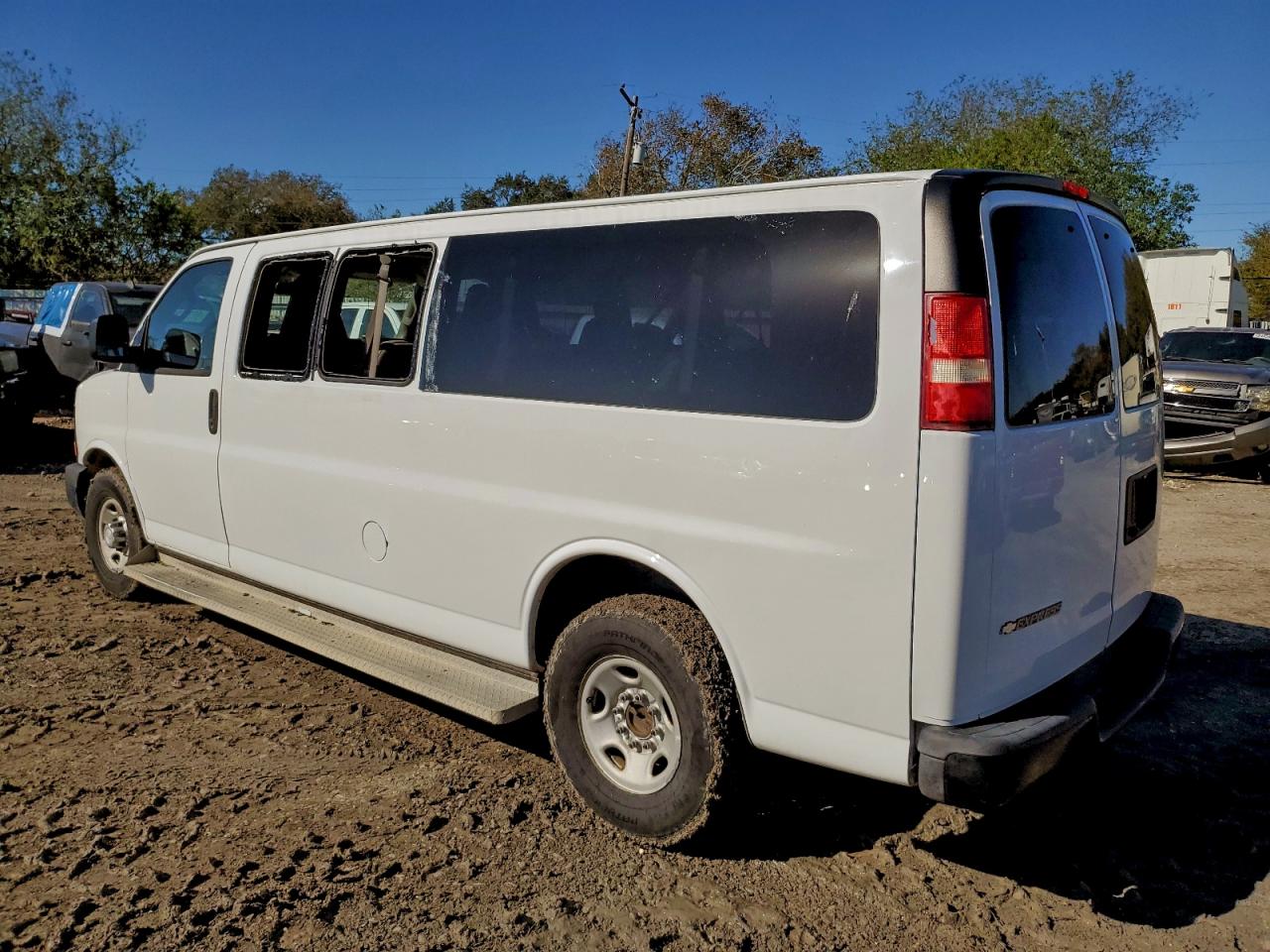 Chevrolet Express Ls Image 7