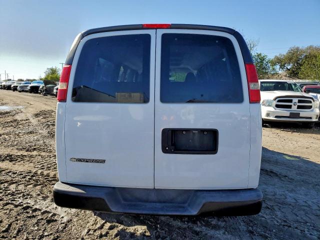 Chevrolet Express Ls Image 5