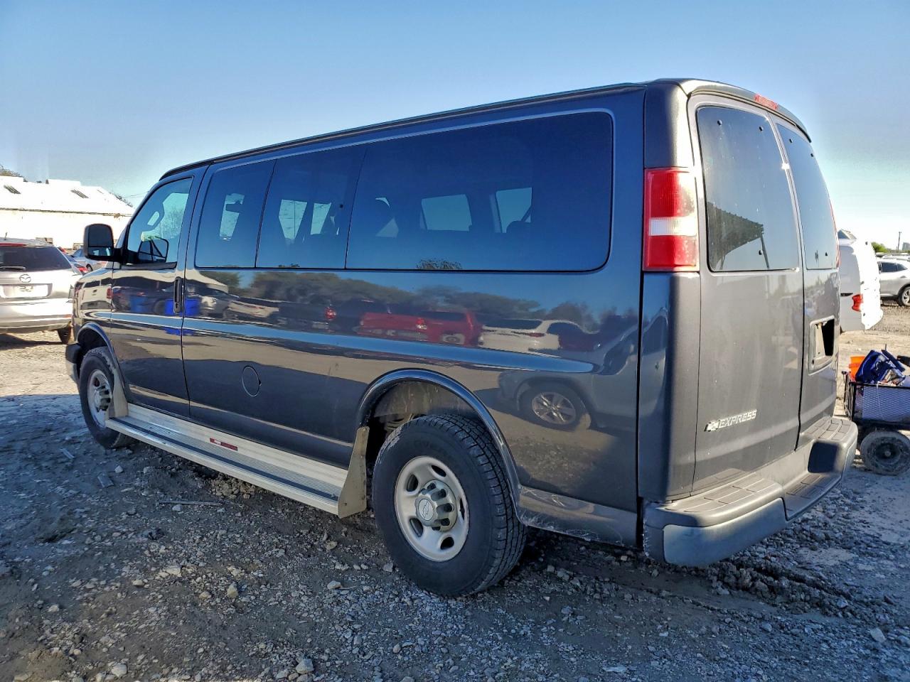 Chevrolet Express Lt Image 2