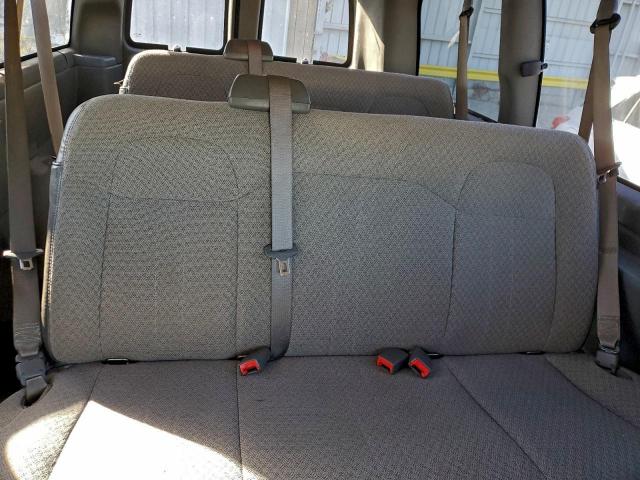 Chevrolet Express Lt Image 12