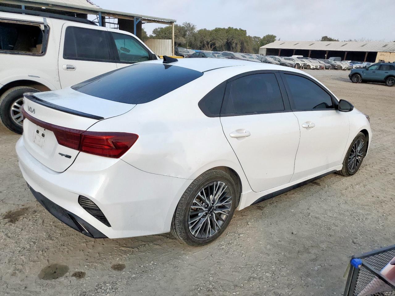 Kia Forte Gt Line Image 4