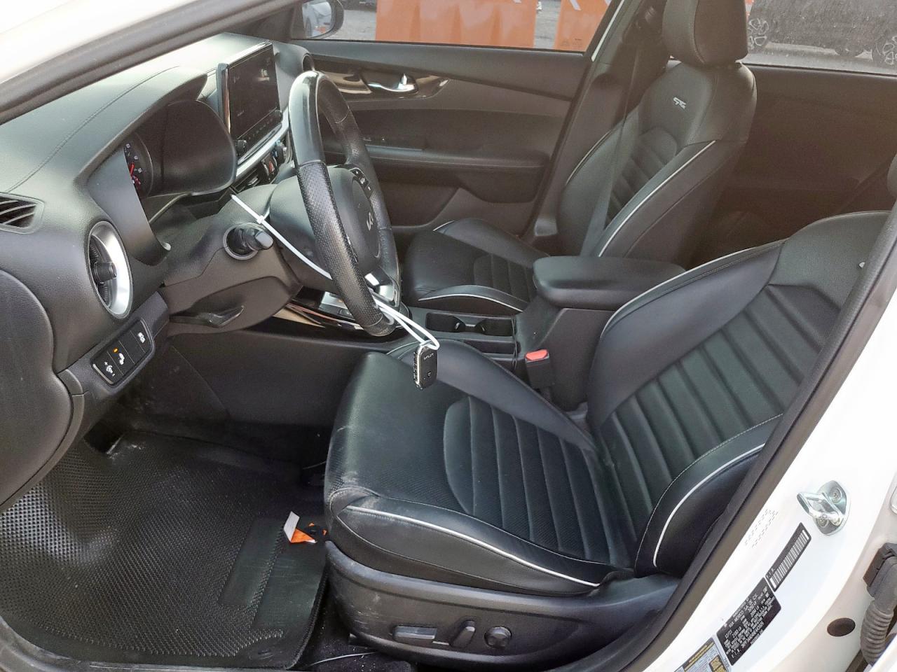 Kia Forte Gt Line Image 12